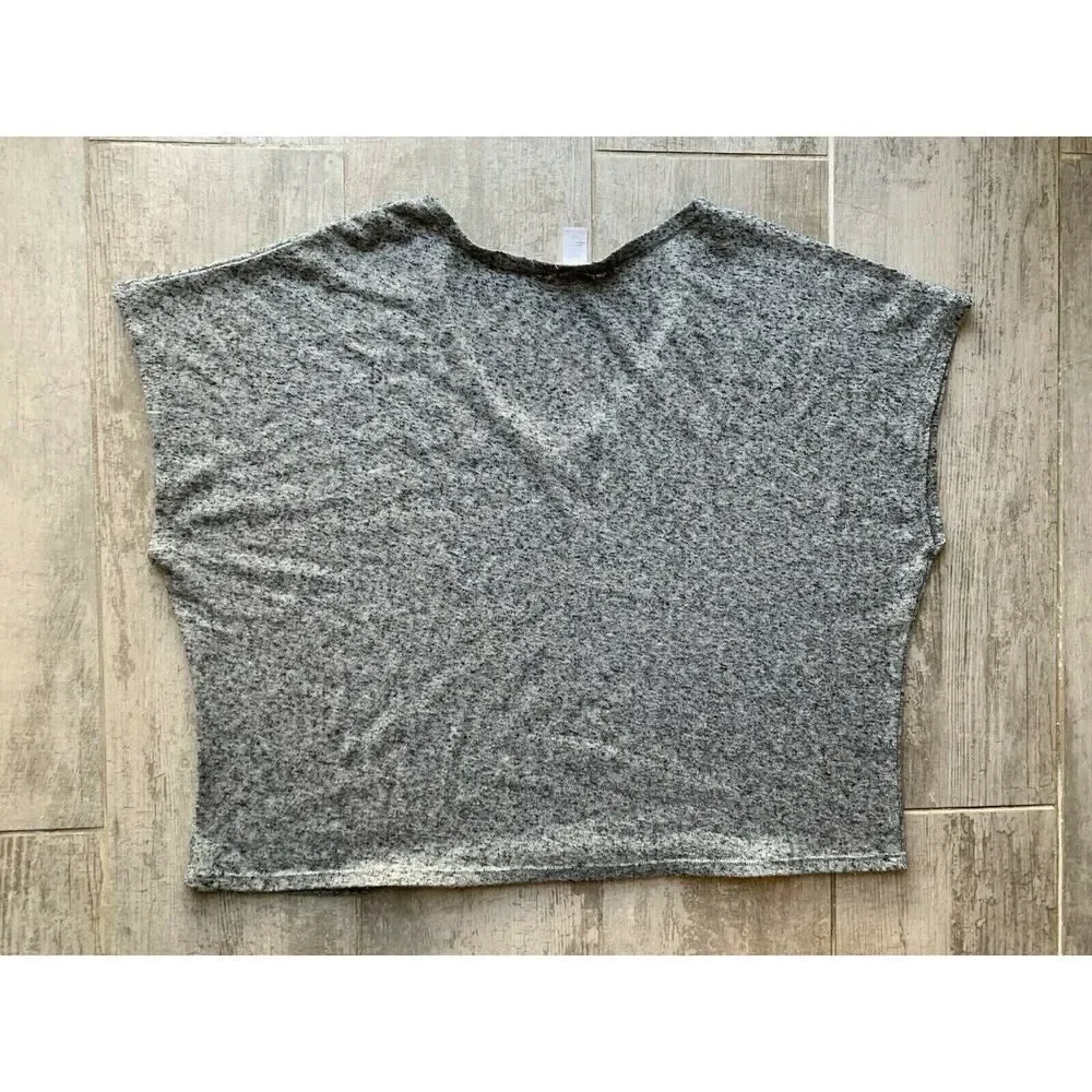EBERJEY Bobby The Camp Top Designer Casual V Neck Slouchy Sleep Shirt Lounge L